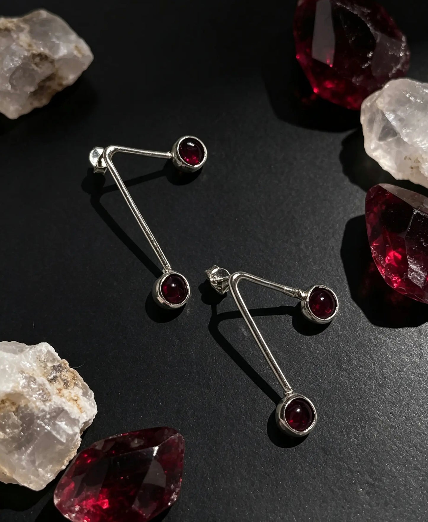 Garnet Taşlı Kiraz Küpe