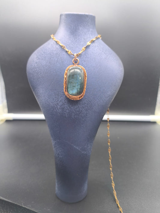 Labradorit Taşlı Bakır Kolye