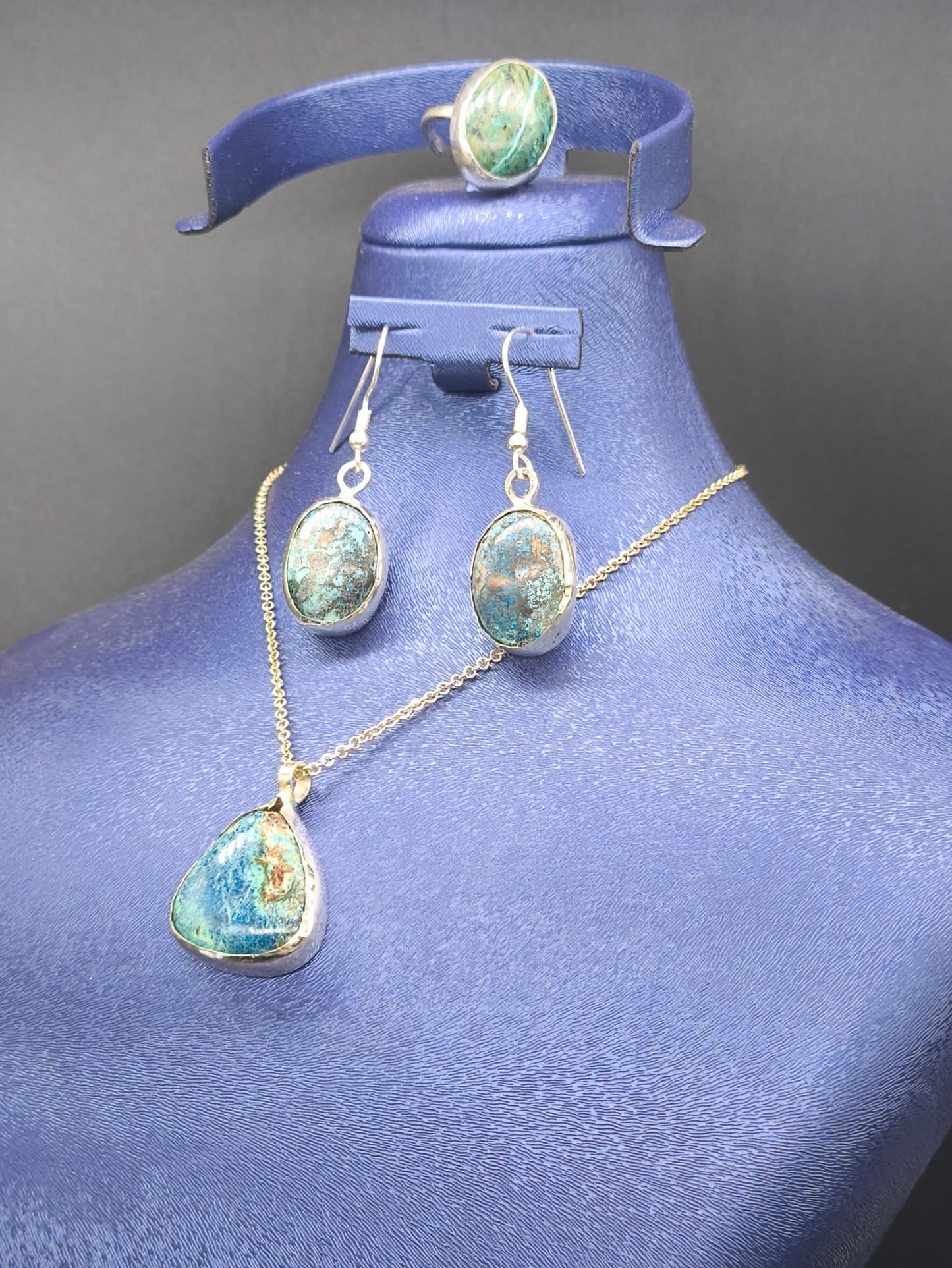 Krikozol Taşlı 3'lü Gümüş set